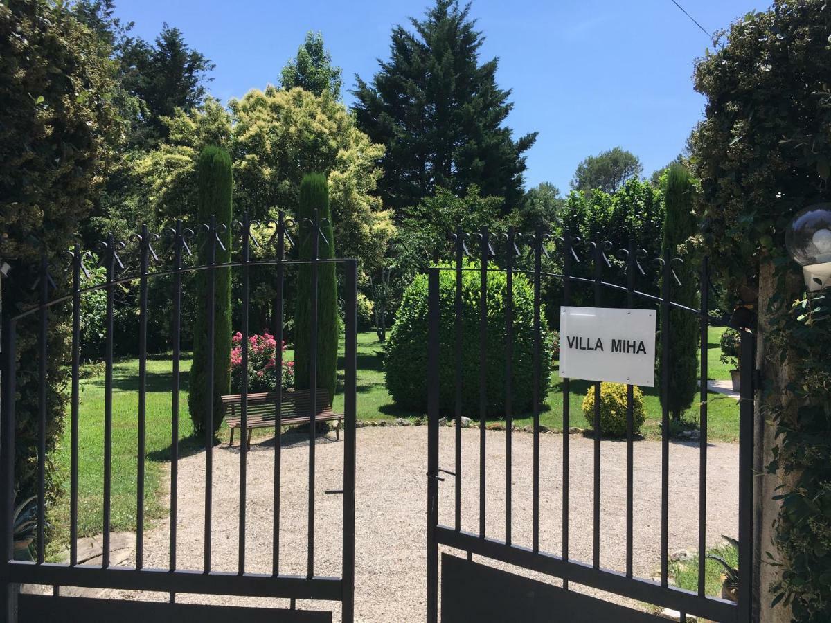米哈住宿加早餐旅馆 瓦尔邦讷 外观 照片